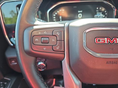 Used 2024 GMC Sierra 1500 Elevation image 19