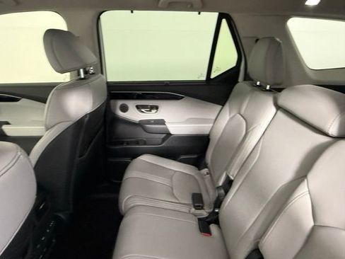 Used 2023 Honda Pilot EX-L image 37