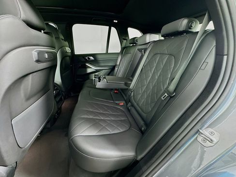 Used 2025 BMW X5 xDrive50e image 25