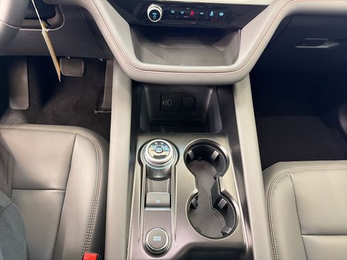 New 2026 Ford Explorer Active image 24