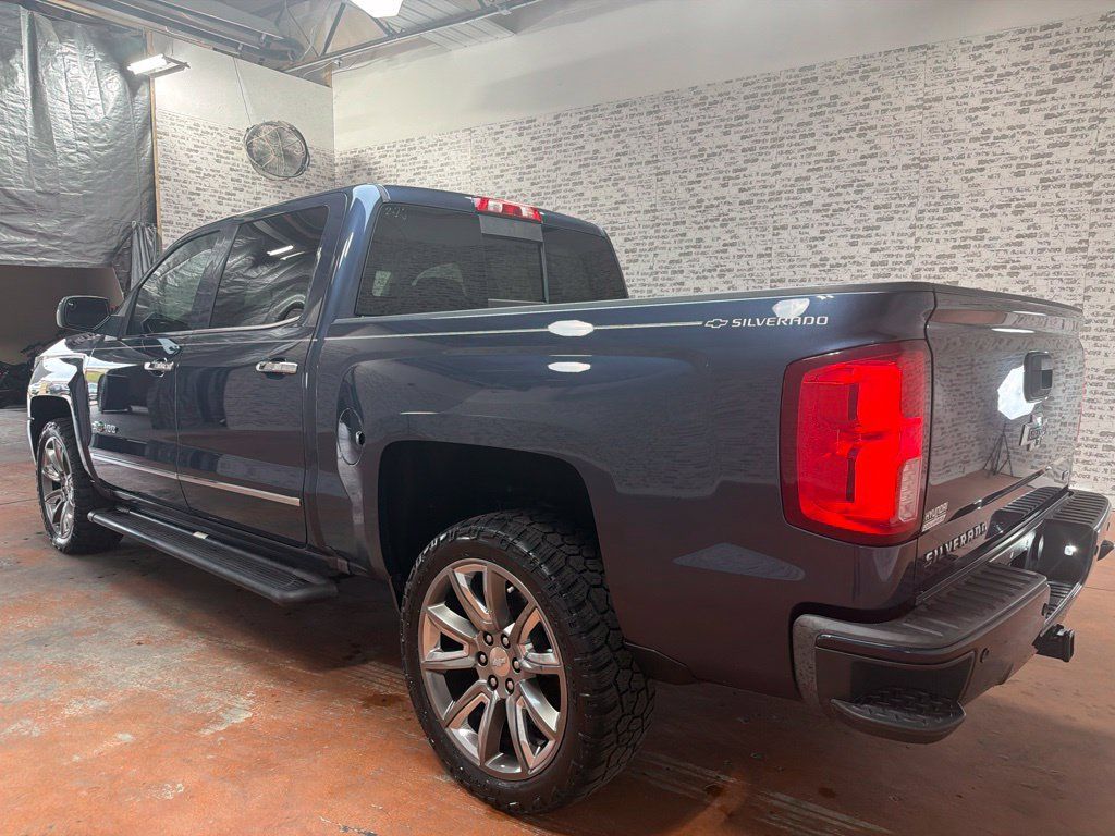 Used 2018 Chevrolet Silverado 1500 LTZ Z71 w/ Centennial Edition AWD/4WD image 5