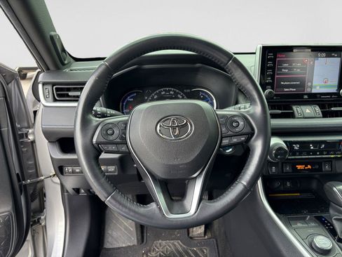 Used 2019 Toyota RAV4 XSE AWD/4WD image 11