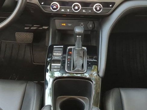 Used 2024 Acura Integra image 18