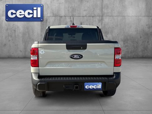 Used 2025 Ford Maverick XL FWD image 6