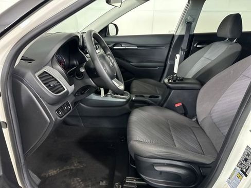 Used 2021 Kia Seltos LX image 11