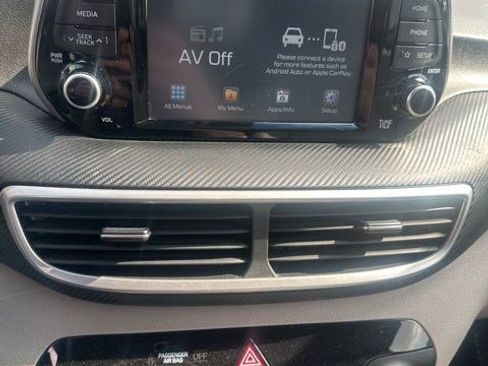 Used 2019 Hyundai Tucson SE image 6