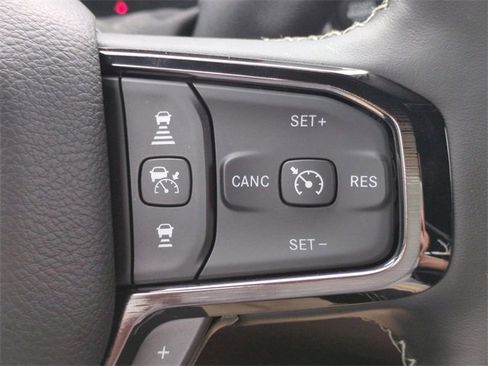 New 2025 RAM 3500 Limited image 27