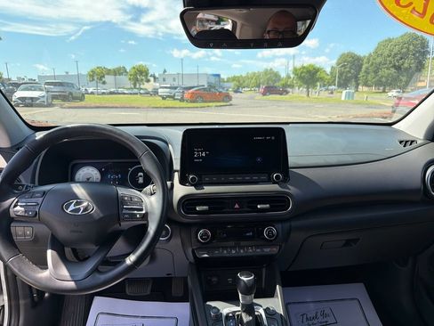 Used 2023 Hyundai Kona Limited AWD/4WD image 16