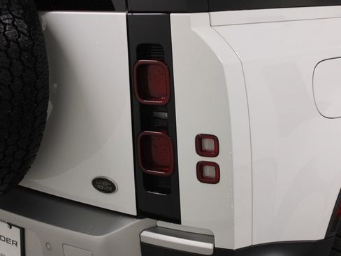 Used 2020 Land Rover Defender 110 HSE image 10