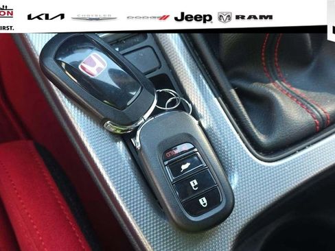 Used 2025 Honda Civic Type R image 13