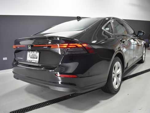 Used 2025 Honda Accord LX image 8