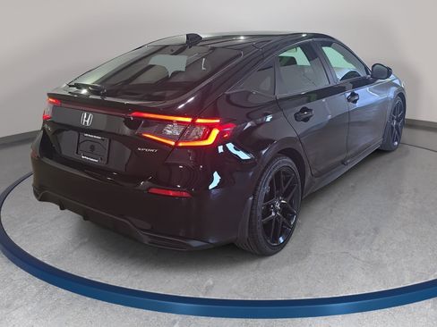 Used 2025 Honda Civic Sport image 6