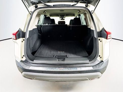 Certified 2023 Nissan Rogue SV image 20