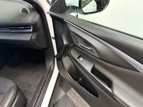Used 2025 Buick Envista Preferred w/ Convenience I Package FWD image 36