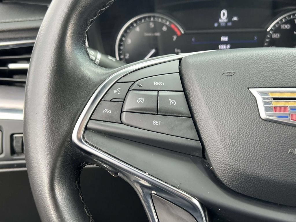 Used 2023 Cadillac XT5 Luxury AWD/4WD image 24