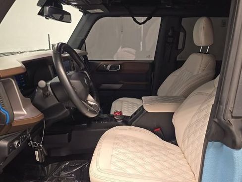 Used 2023 Ford Bronco Outer Banks AWD/4WD image 5
