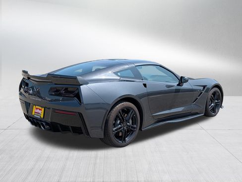 Used 2017 Chevrolet Corvette Stingray Coupe w/ 1LT RWD image 7