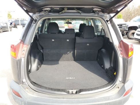 Used 2015 Toyota RAV4 LE image 7