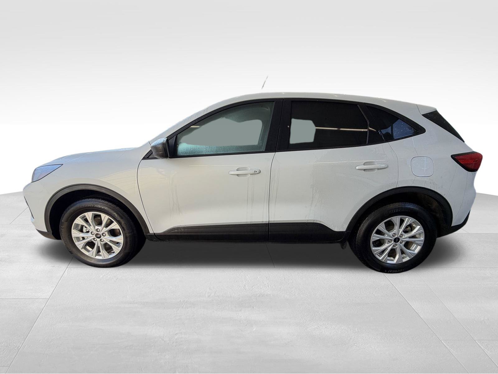 Used 2025 Ford Escape Active AWD/4WD image 9