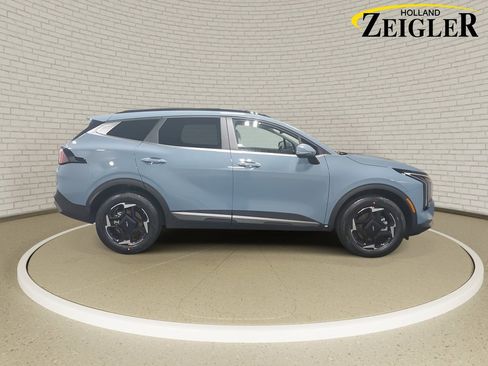 New 2026 Kia Sportage EX image 4