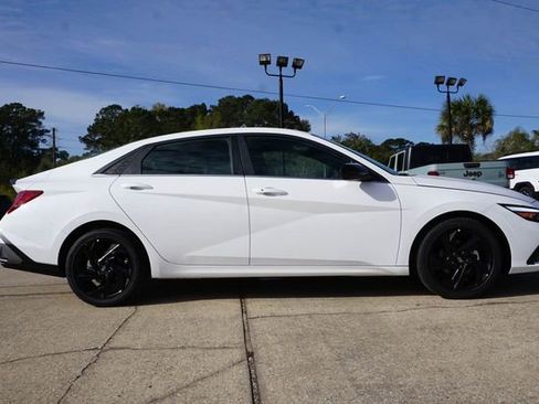 New 2026 Hyundai Elantra SEL Sport Premium FWD image 3