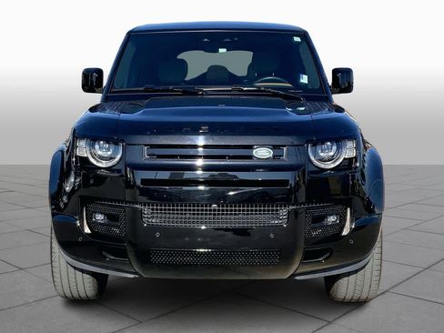 Used 2025 Land Rover Defender 110 X image 2