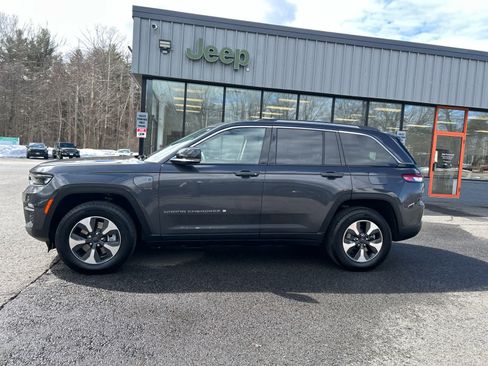 Used 2023 Jeep Grand Cherokee 4WD 4xe image 10