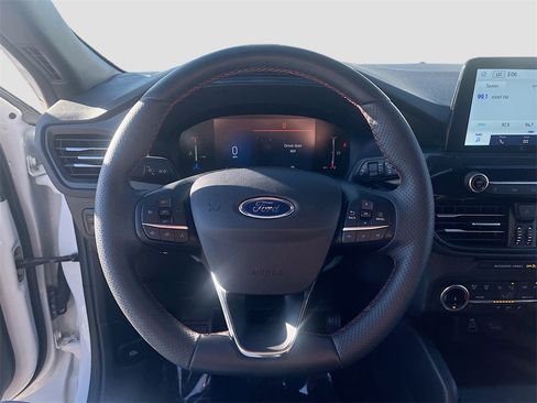 Used 2025 Ford Escape ST-Line Elite image 11