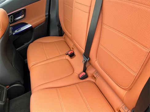 Certified 2025 Mercedes-Benz GLC 300 4MATIC image 13