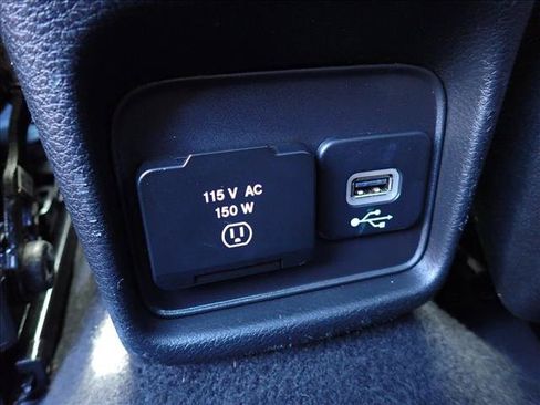 Used 2018 Jeep Compass Latitude w/ Popular Equipment Group AWD/4WD image 10