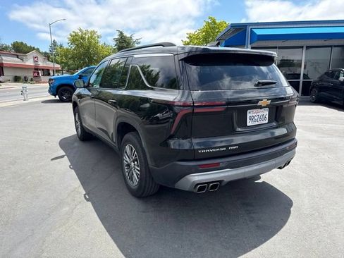 Used 2025 Chevrolet Traverse LT AWD/4WD image 6