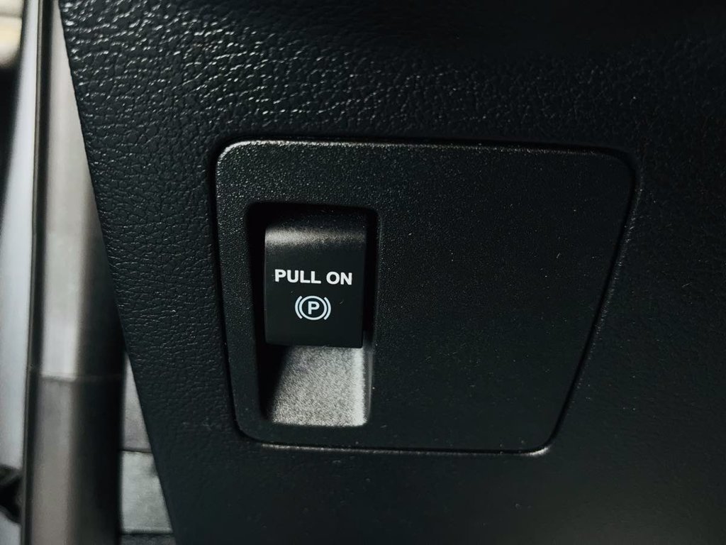 Used 2020 Ford Expedition XLT w/ Equipment Group 202A AWD/4WD image 55