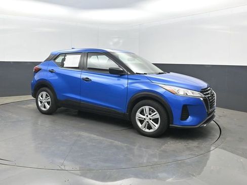 Used 2021 Nissan Kicks S image 31