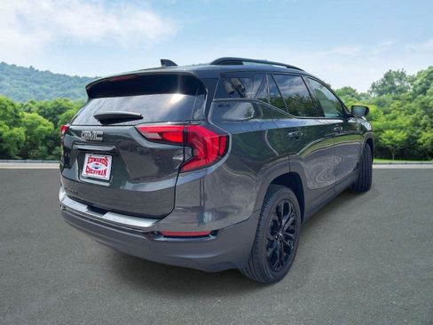 Used 2021 GMC Terrain SLE w/ Driver Convenience Package FWD image 21