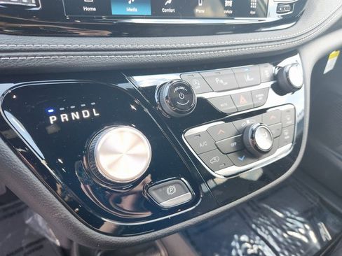New 2026 Chrysler Pacifica Select w/ S Appearance Package image 16