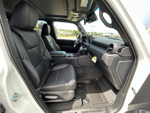 Used 2027 Toyota Land Cruiser AWD/4WD image 26