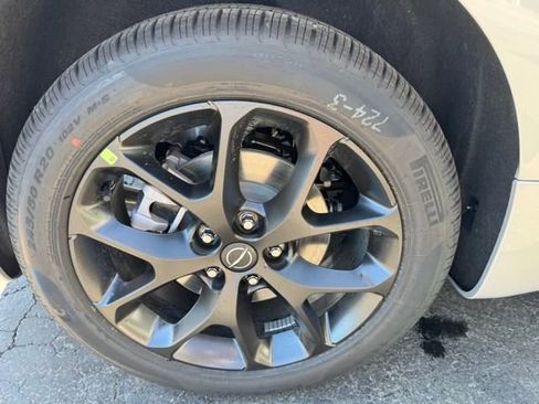 New 2026 Chrysler Pacifica Limited w/ S Appearance Package image 31