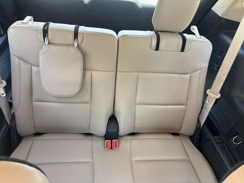Used 2023 Ford Explorer XLT w/ Equipment Group 202A AWD/4WD image 17