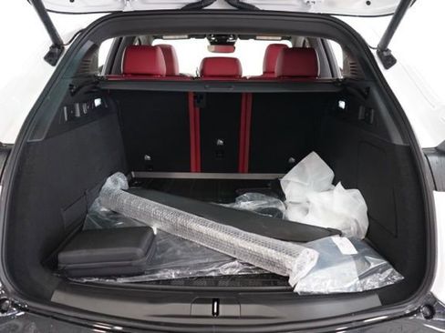 Used 2025 Maserati Grecale Modena image 31