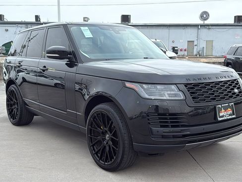 Used 2019 Land Rover Range Rover HSE image 3