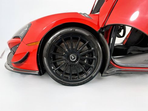 Used 2020 McLaren 620R RWD image 45