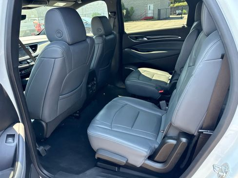 Used 2024 Buick Enclave Premium FWD image 6