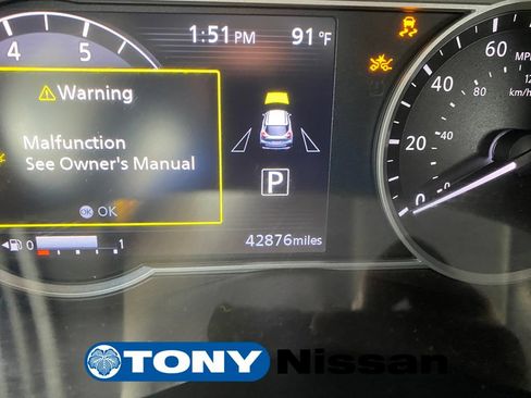Used 2018 Nissan Kicks SV FWD image 15