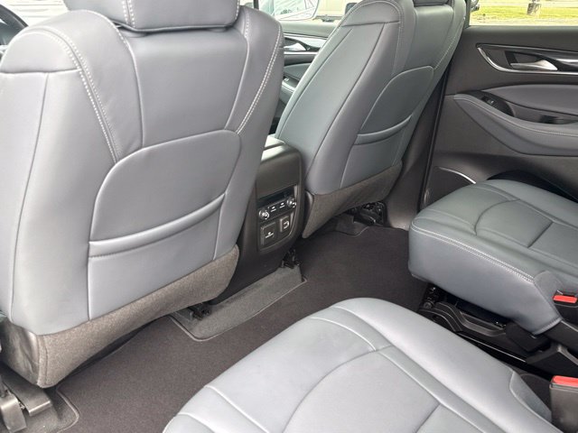 Certified 2020 Buick Enclave Essence w/ Sound and Sites Package AWD/4WD image 27