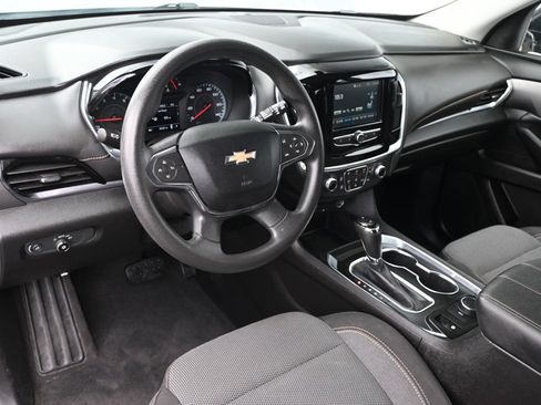 Used 2019 Chevrolet Traverse LS w/ LPO, Blackout Package FWD image 8