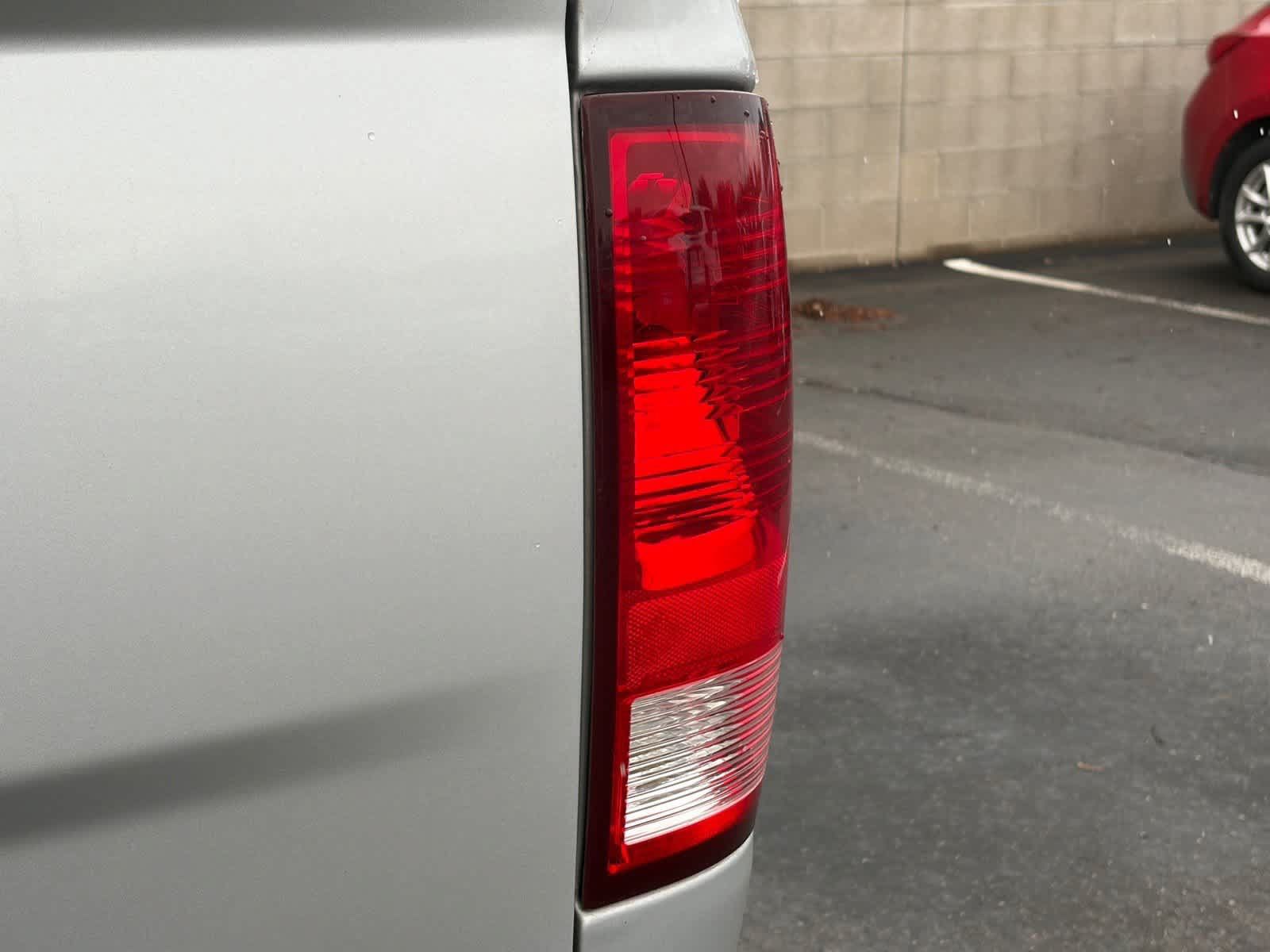 Used 2018 RAM 1500 Big Horn RWD image 9