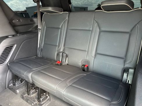 Used 2025 GMC Yukon Elevation RWD image 10