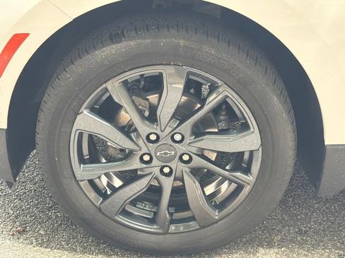 Used 2022 Chevrolet Equinox RS w/ RS Leather Package FWD image 13