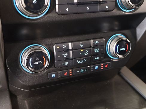 Used 2020 Ford F150 Raptor w/ Equipment Group 802A Luxury image 8