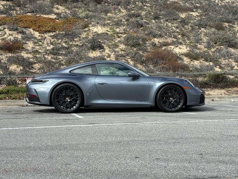 Certified 2025 Porsche 911 Carrera 4 GTS image 9